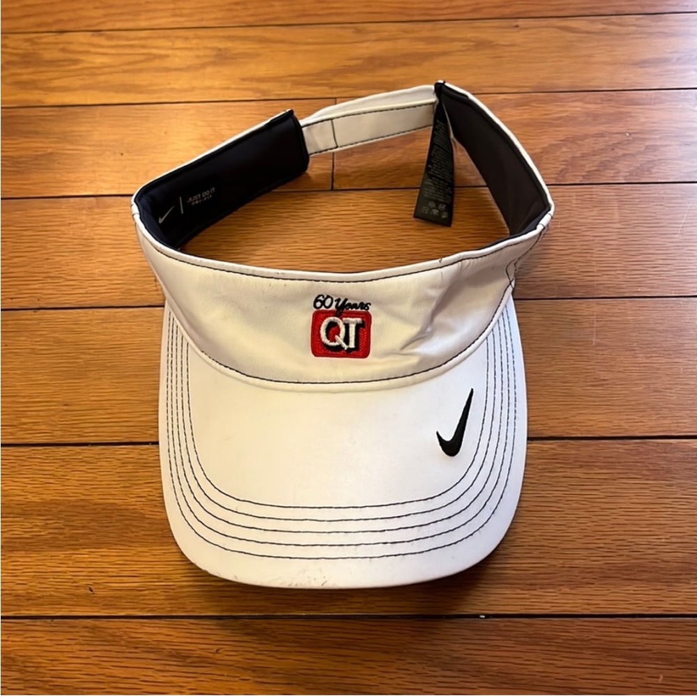 Nike Visor Hat Cap Strap Back QT White Black Red Golf Golfer
